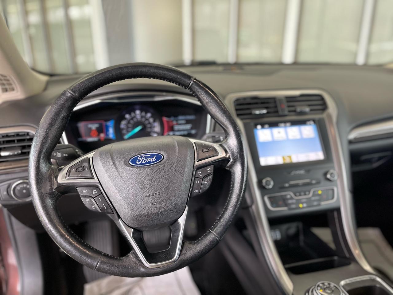 Ford Fusion Hybrid SEL 2019