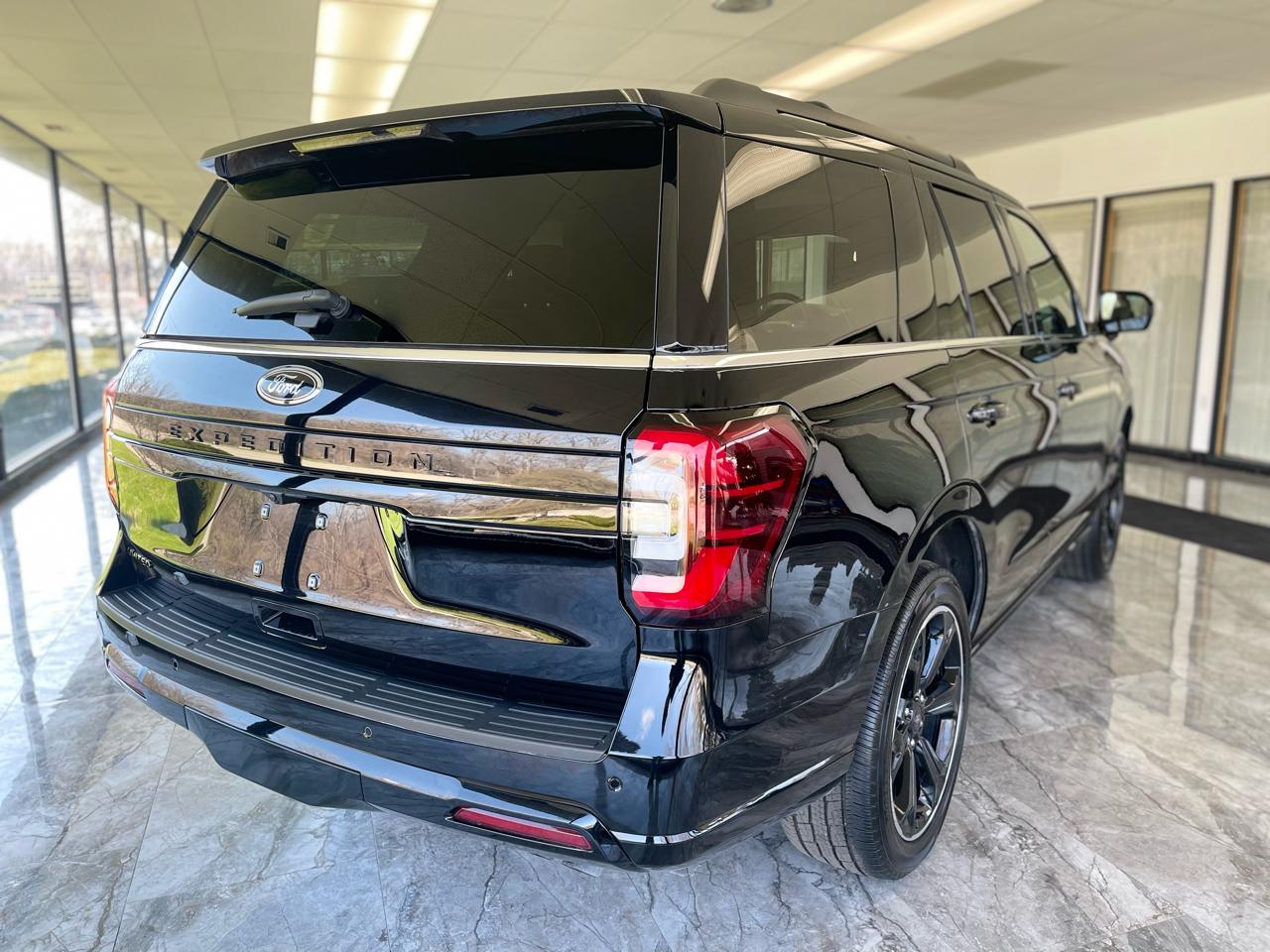 Ford Expedition Limited 4WD 2023