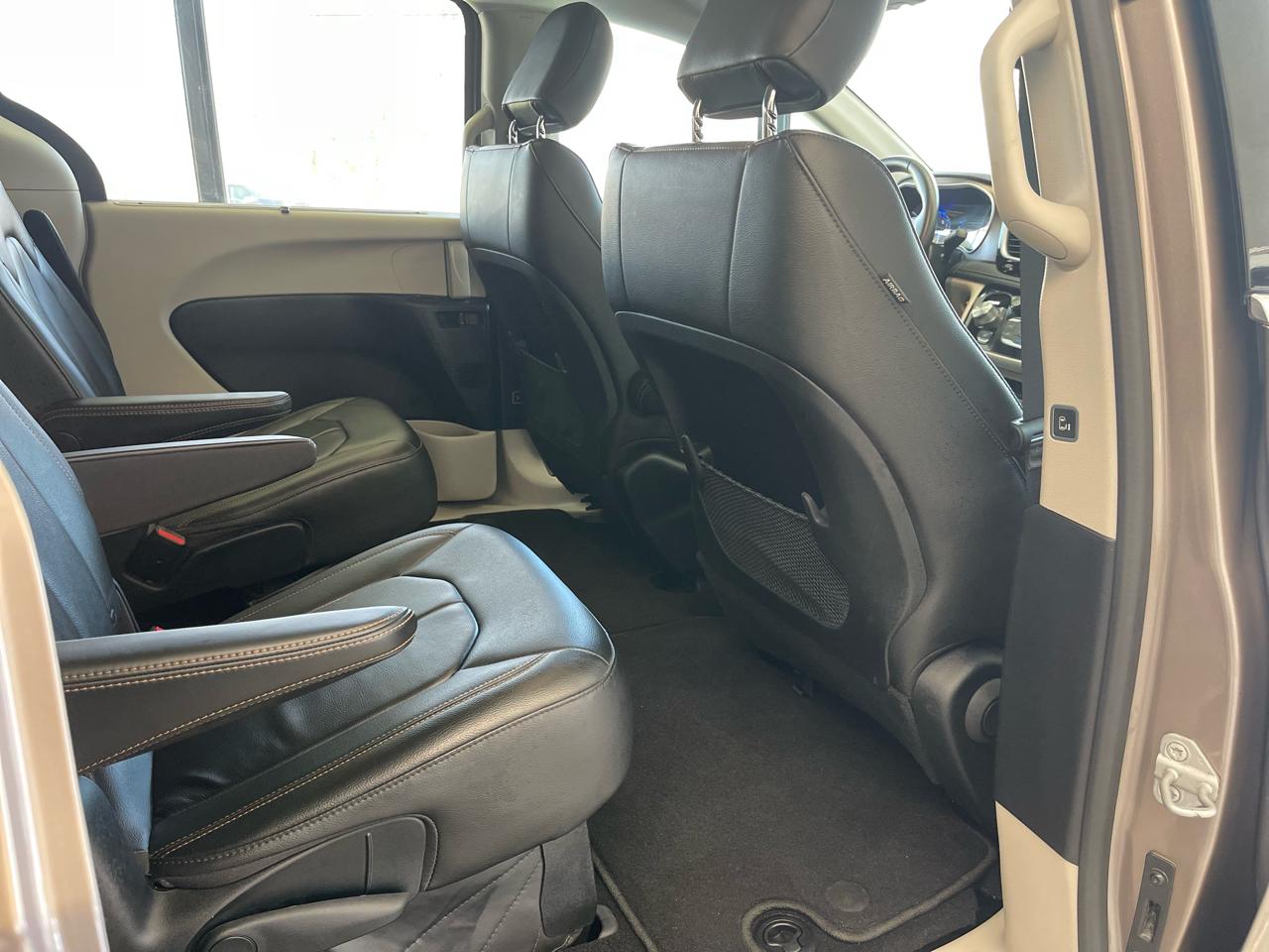 Chrysler Pacifica Touring-L 2017