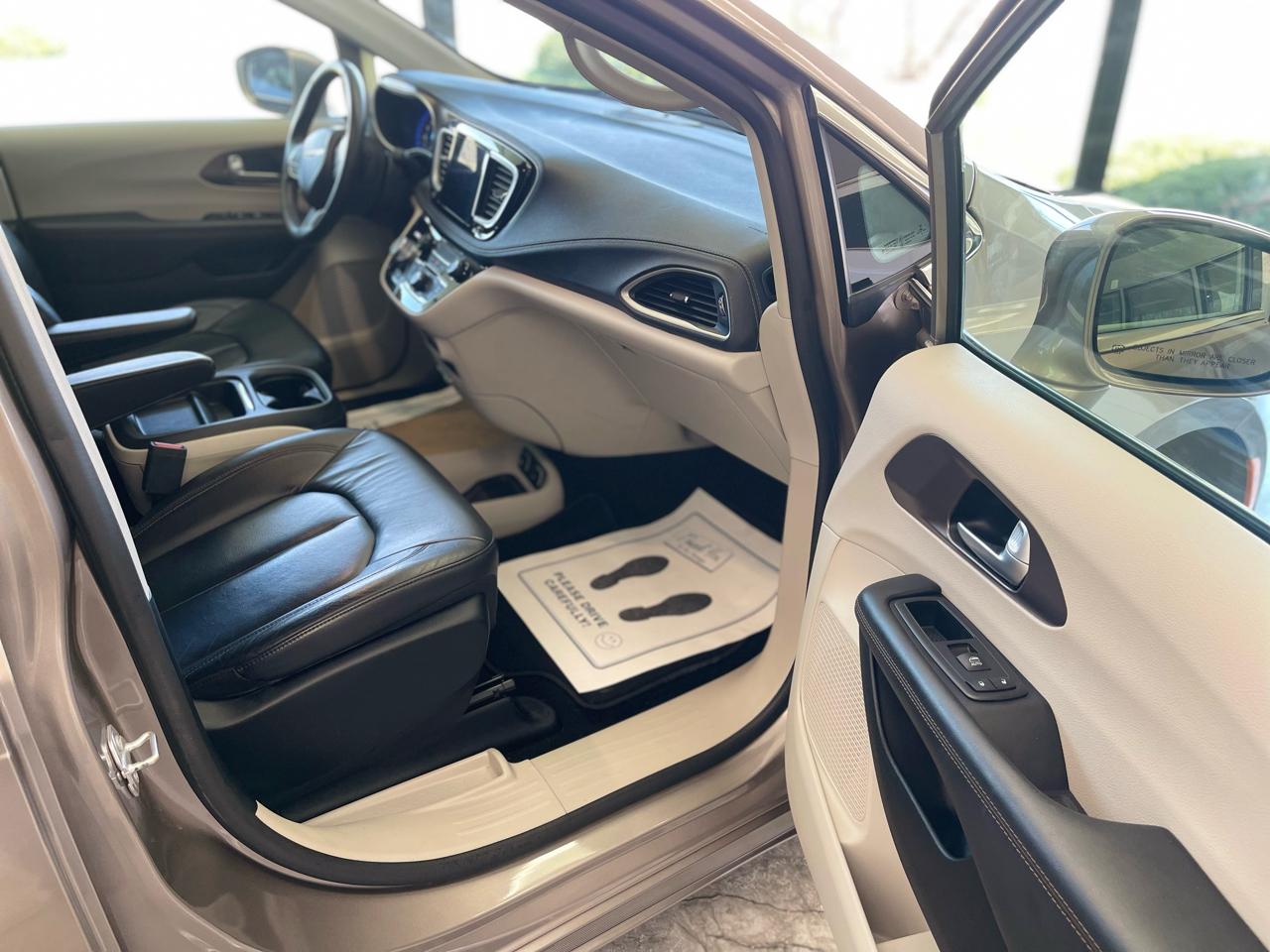 Chrysler Pacifica Touring-L 2017