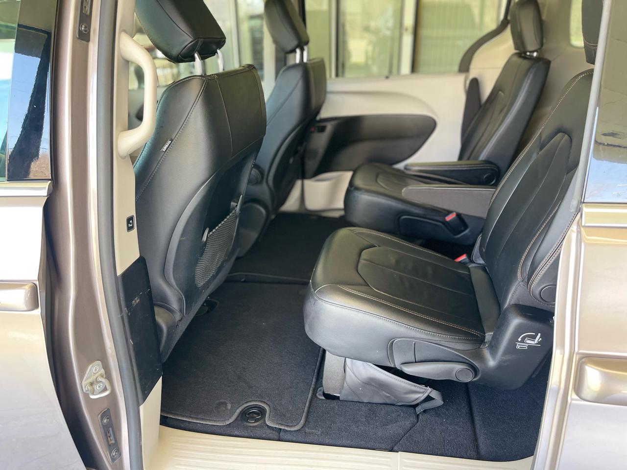 Chrysler Pacifica Touring-L 2017