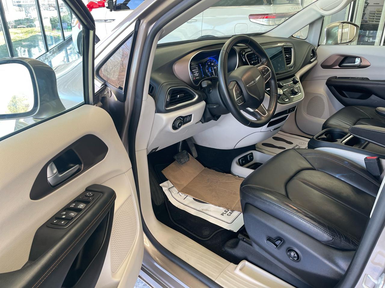 Chrysler Pacifica Touring-L 2017