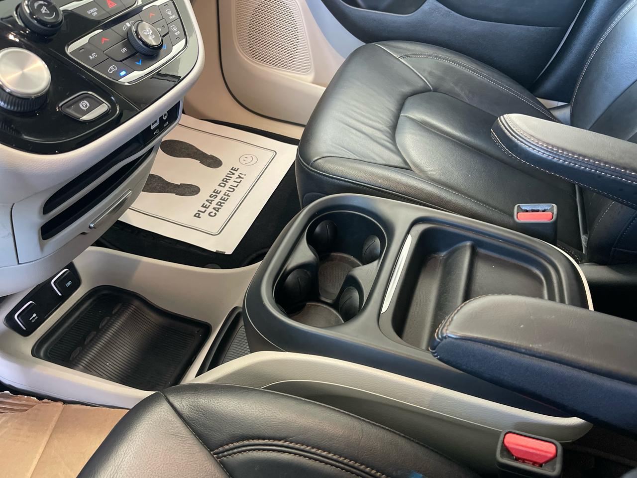 Chrysler Pacifica Touring-L 2017