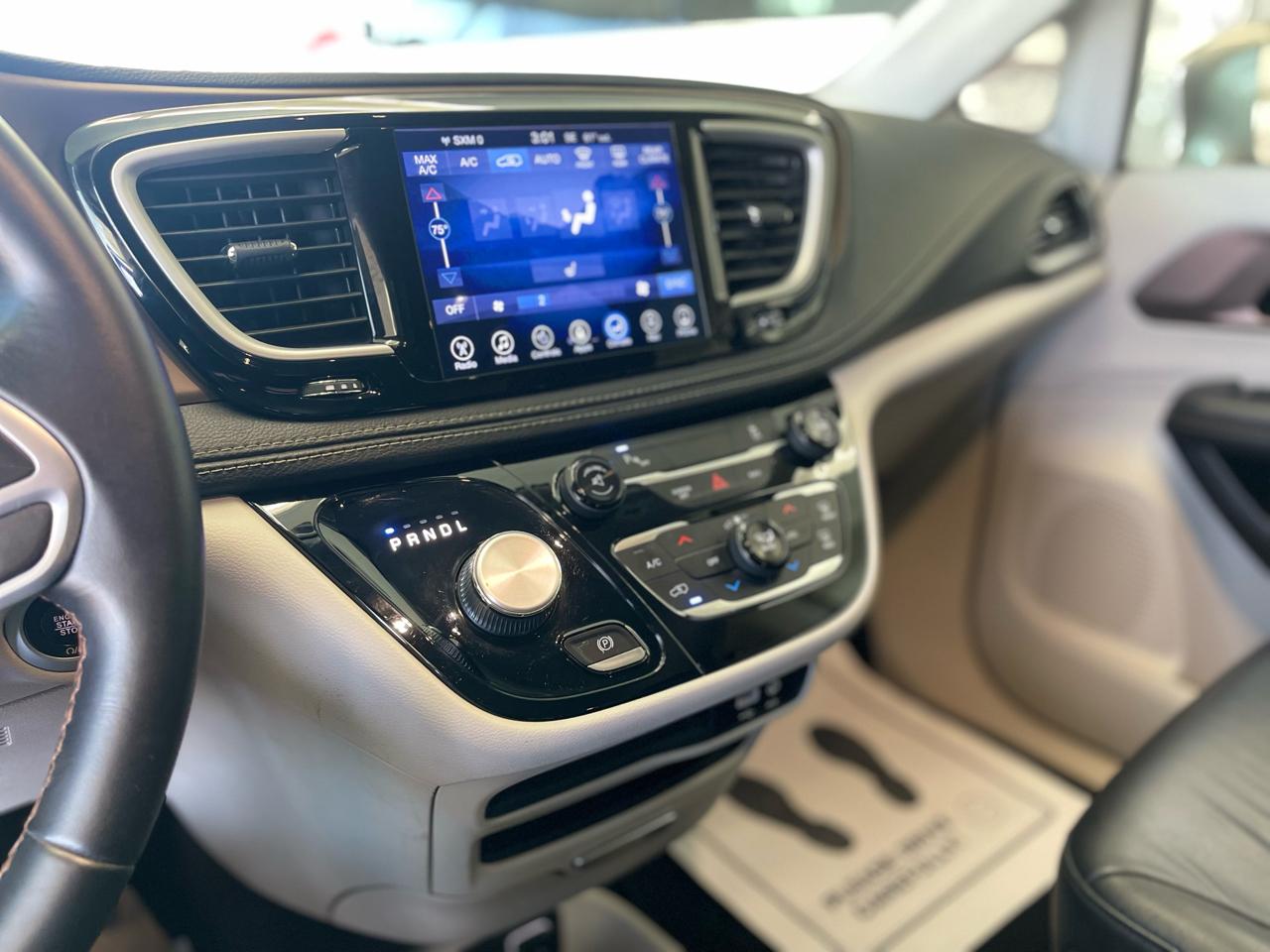 Chrysler Pacifica Touring-L 2017