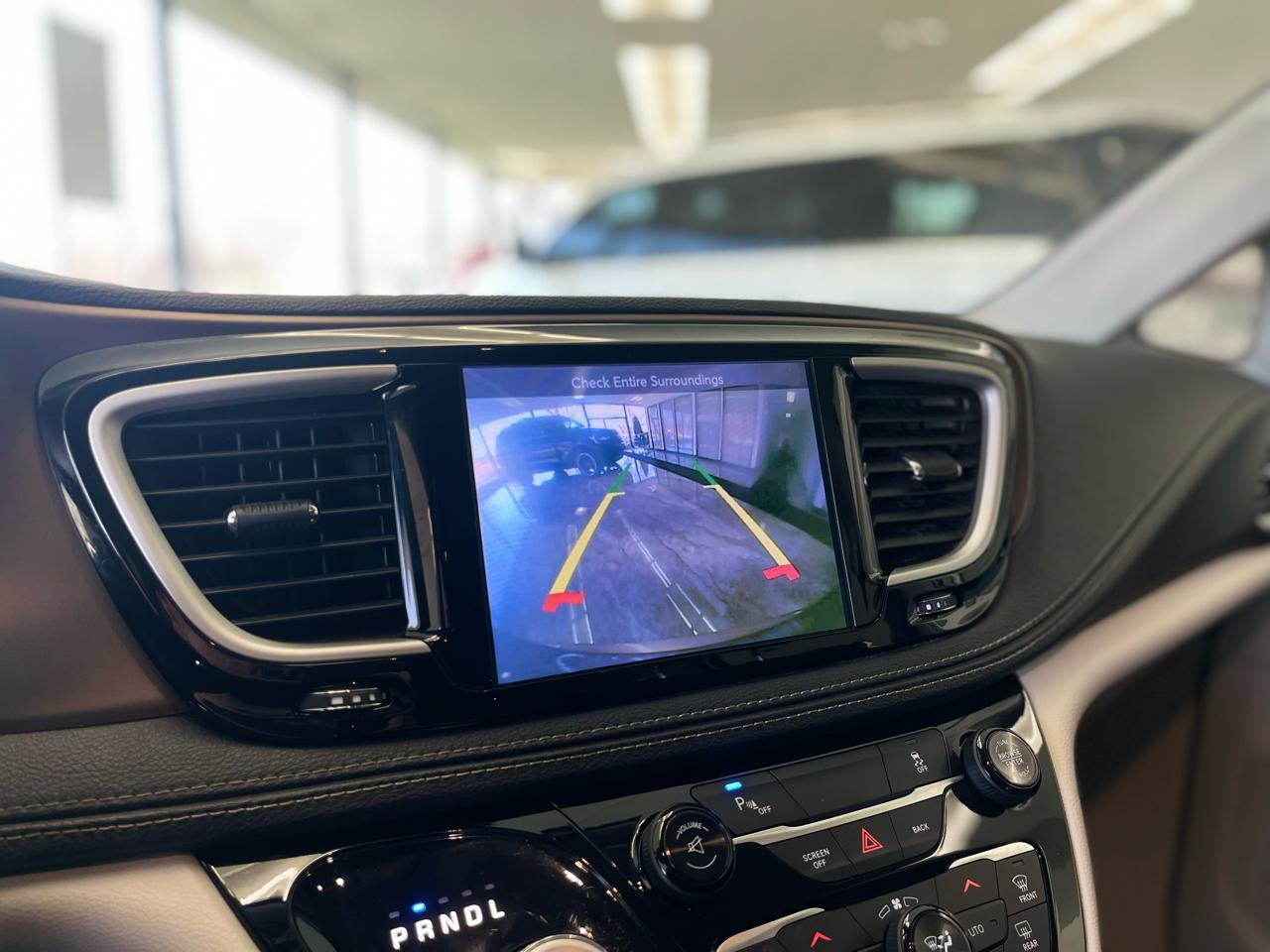 Chrysler Pacifica Touring-L 2017