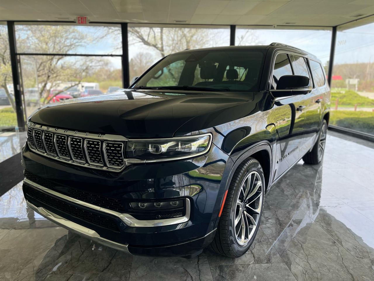 Jeep Grand Wagoneer Series II 4WD 2023