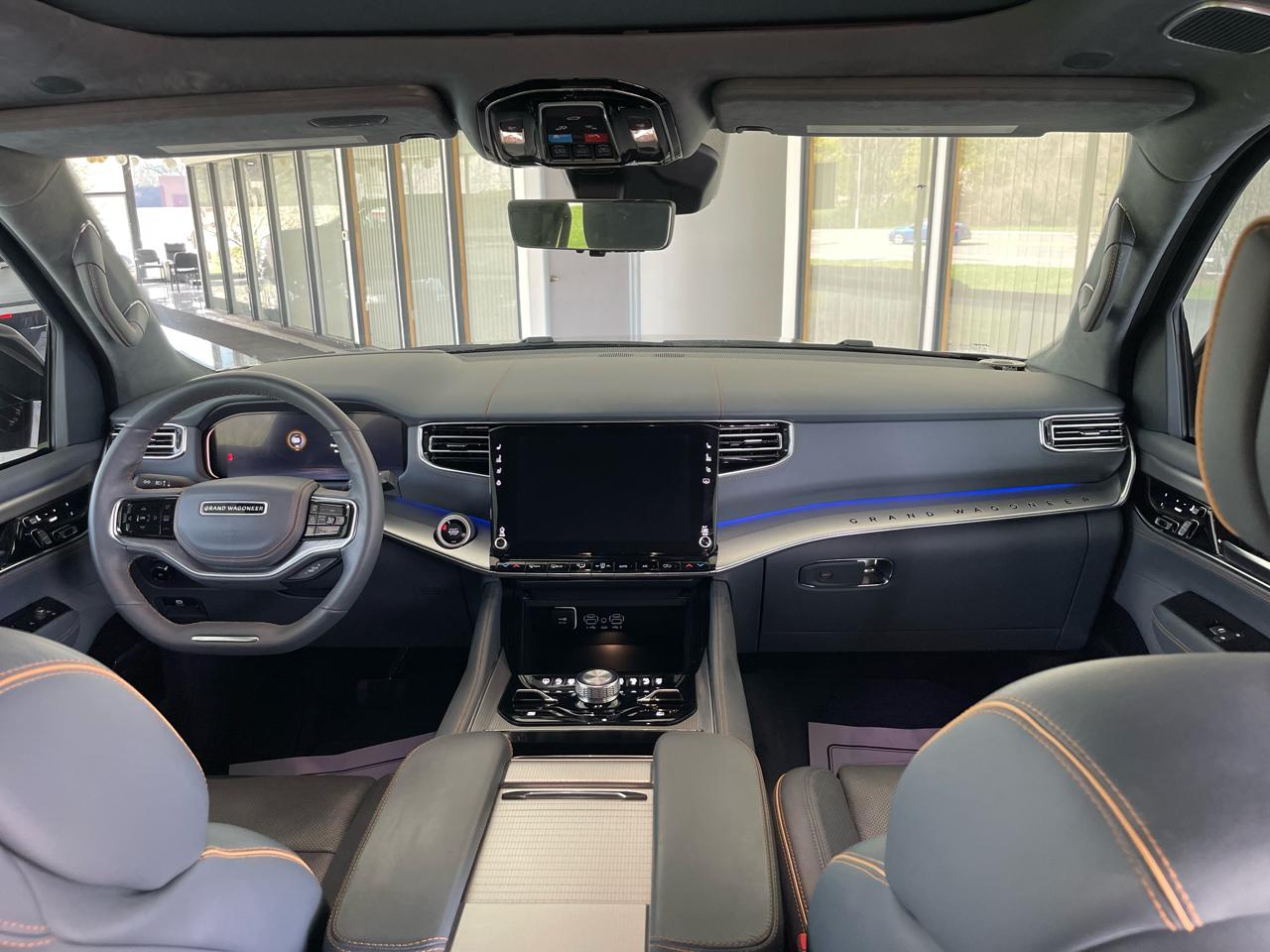 Jeep Grand Wagoneer Series II 4WD 2023