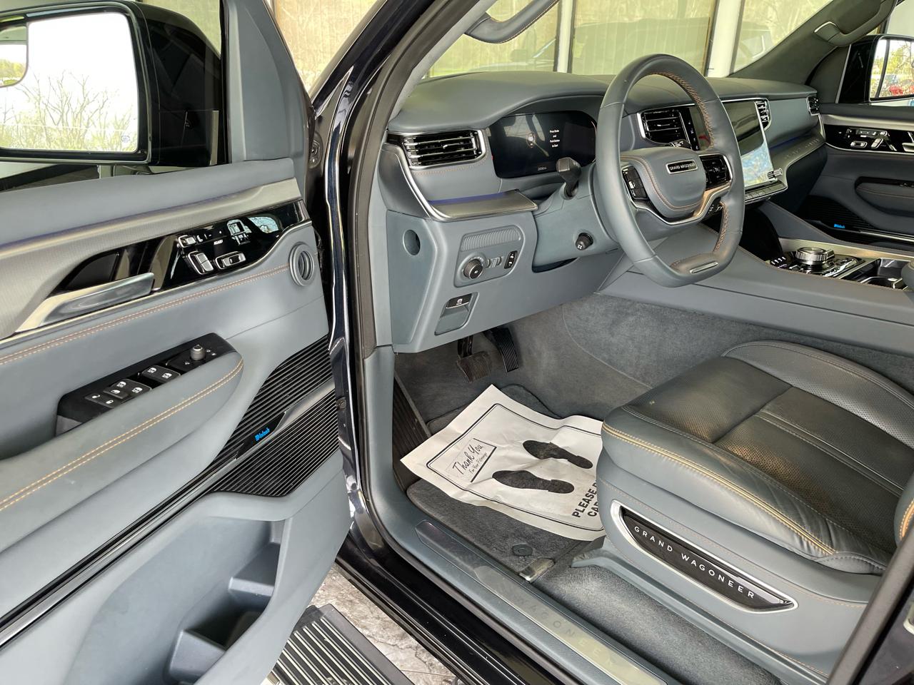 Jeep Grand Wagoneer Series II 4WD 2023