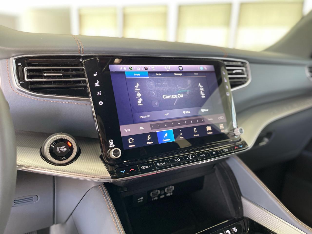 Jeep Grand Wagoneer Series II 4WD 2023