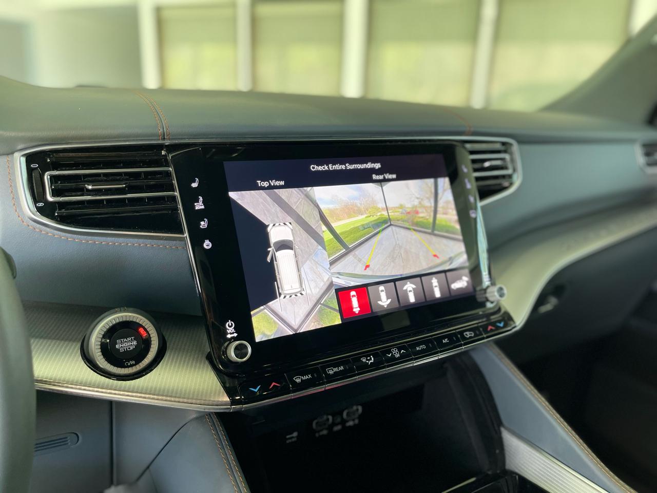 Jeep Grand Wagoneer Series II 4WD 2023