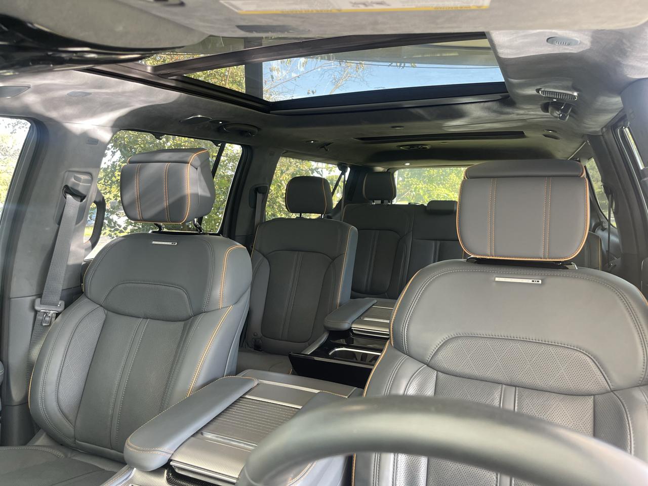 Jeep Grand Wagoneer Series II 4WD 2023