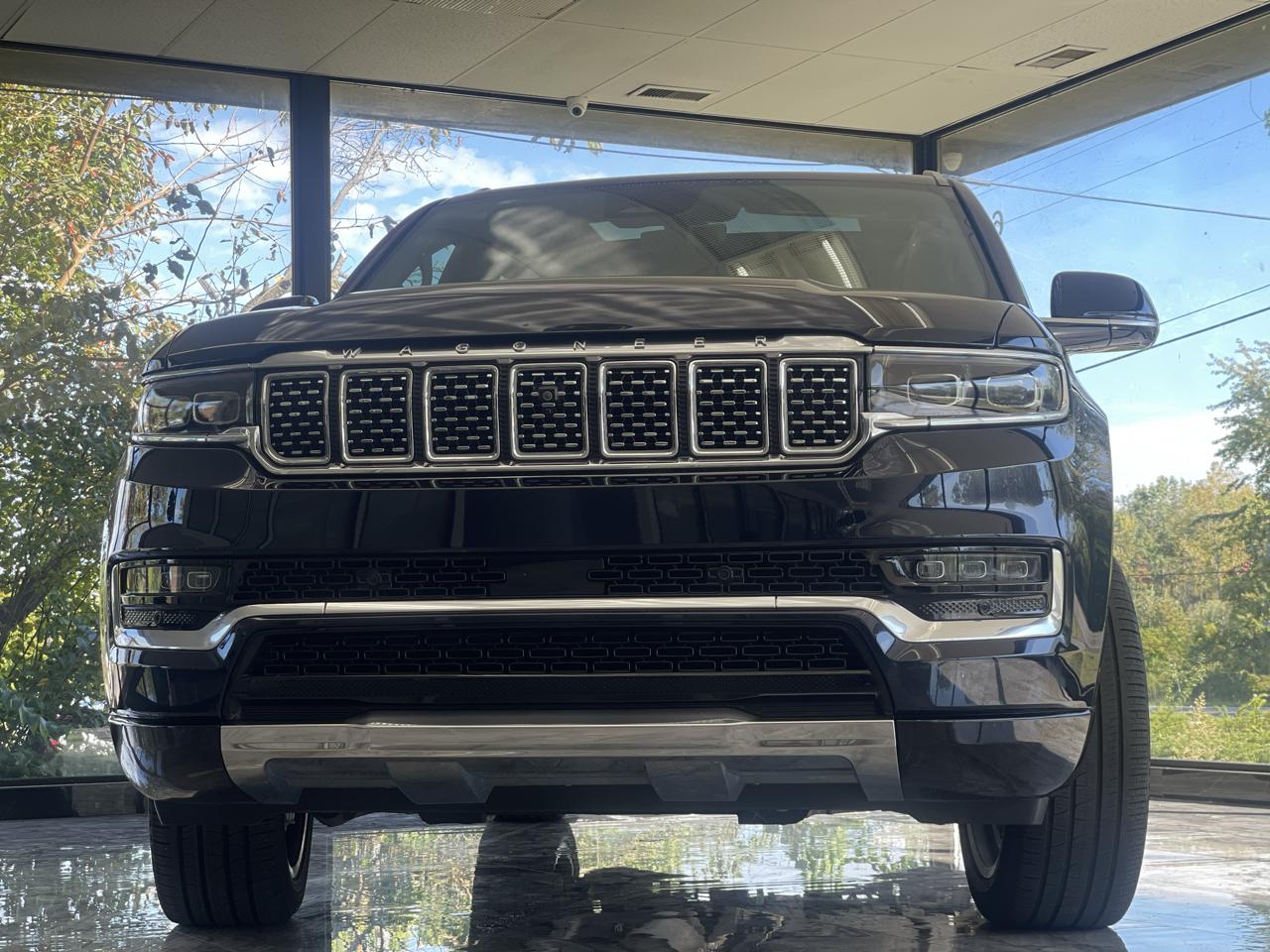 Jeep Grand Wagoneer Series II 4WD 2023