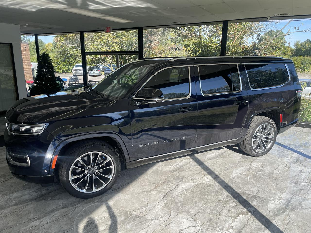 Jeep Grand Wagoneer Series II 4WD 2023