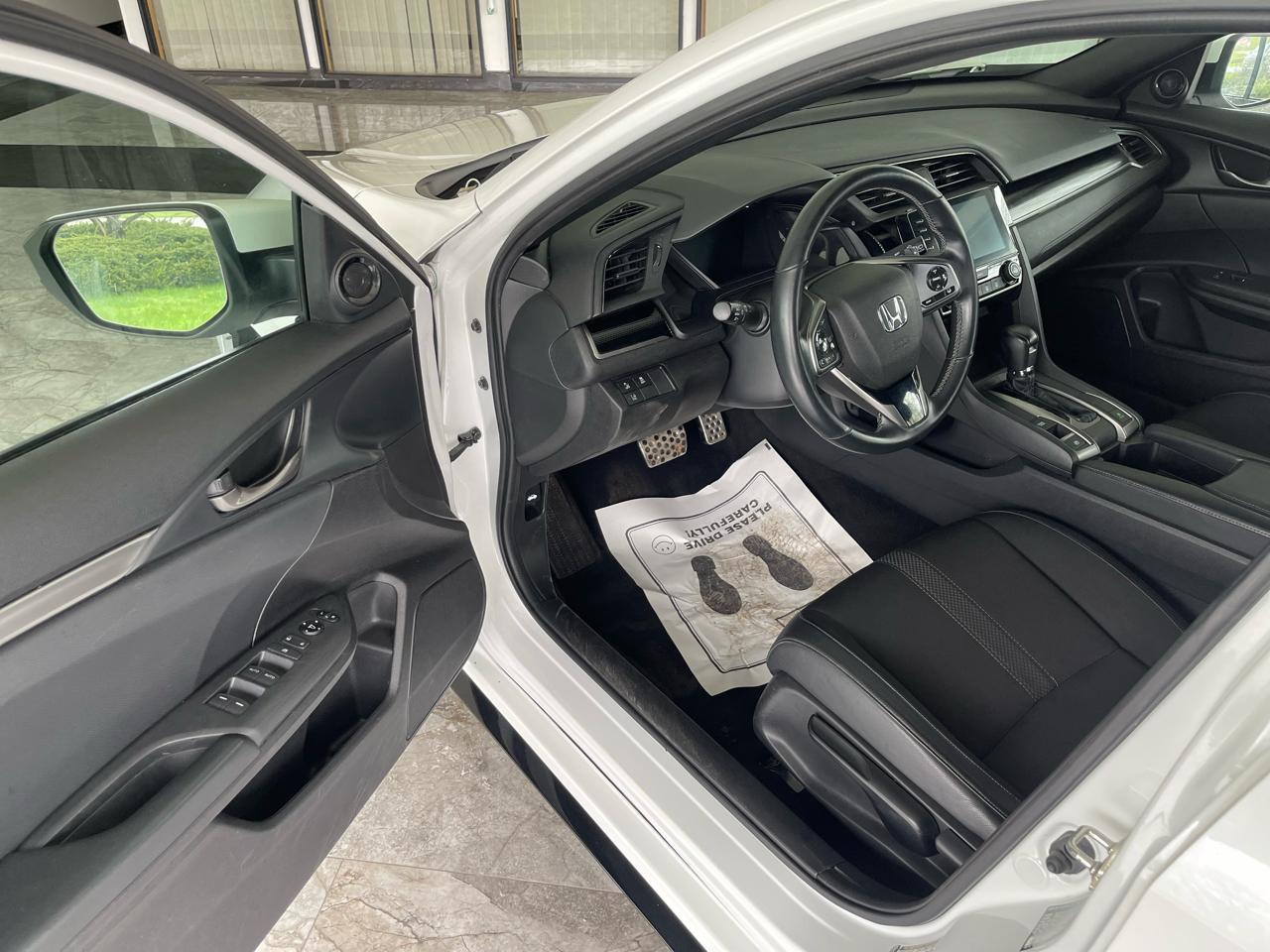 Honda Civic Sport Hatchback CVT 2021