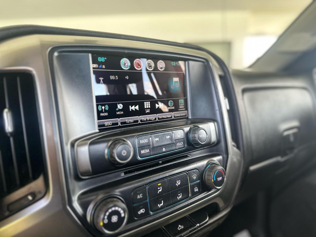 Chevrolet Silverado 1500 LT Double Cab 4WD 2018