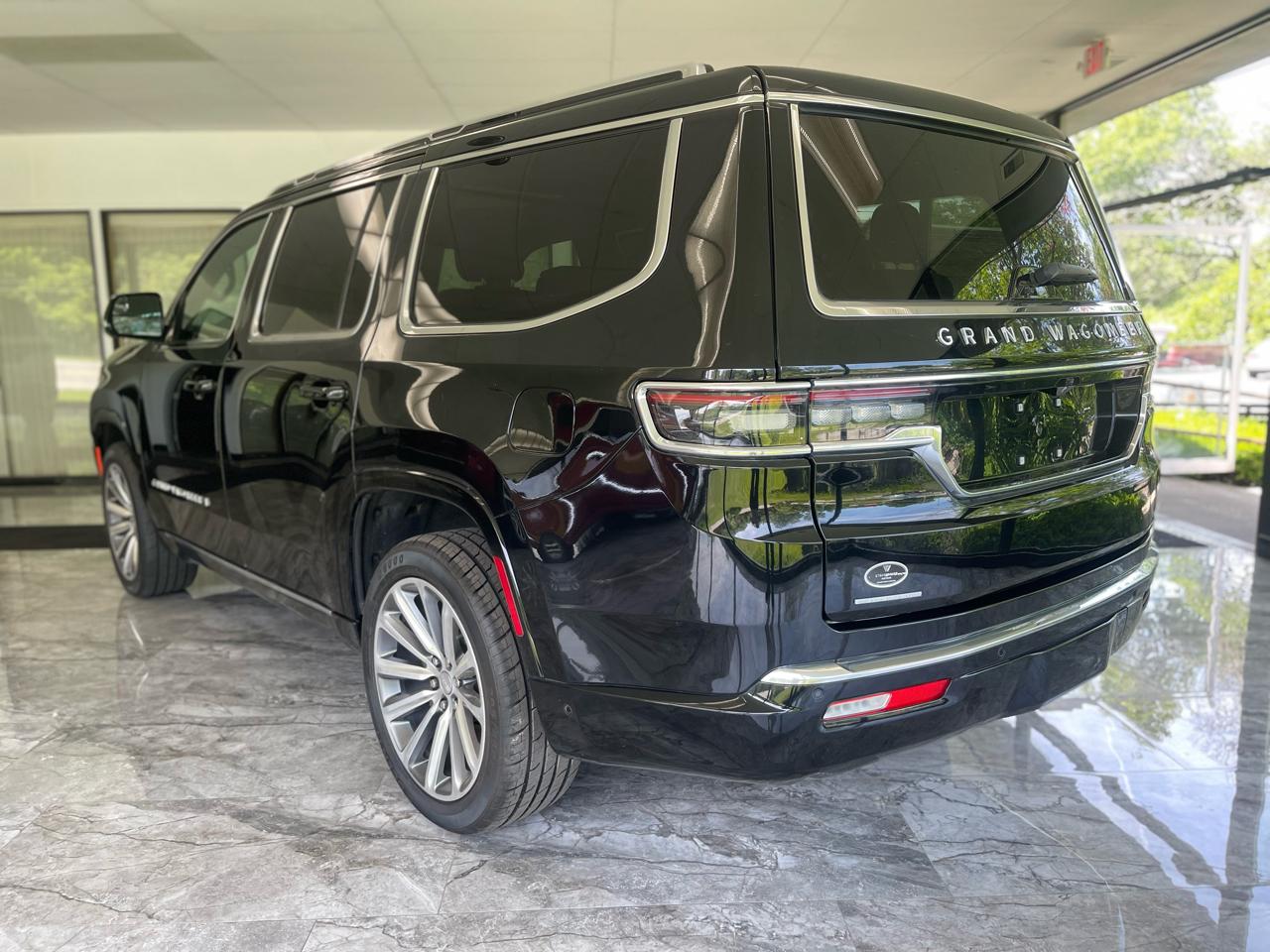 Jeep Grand Wagoneer Series II 4WD 2023
