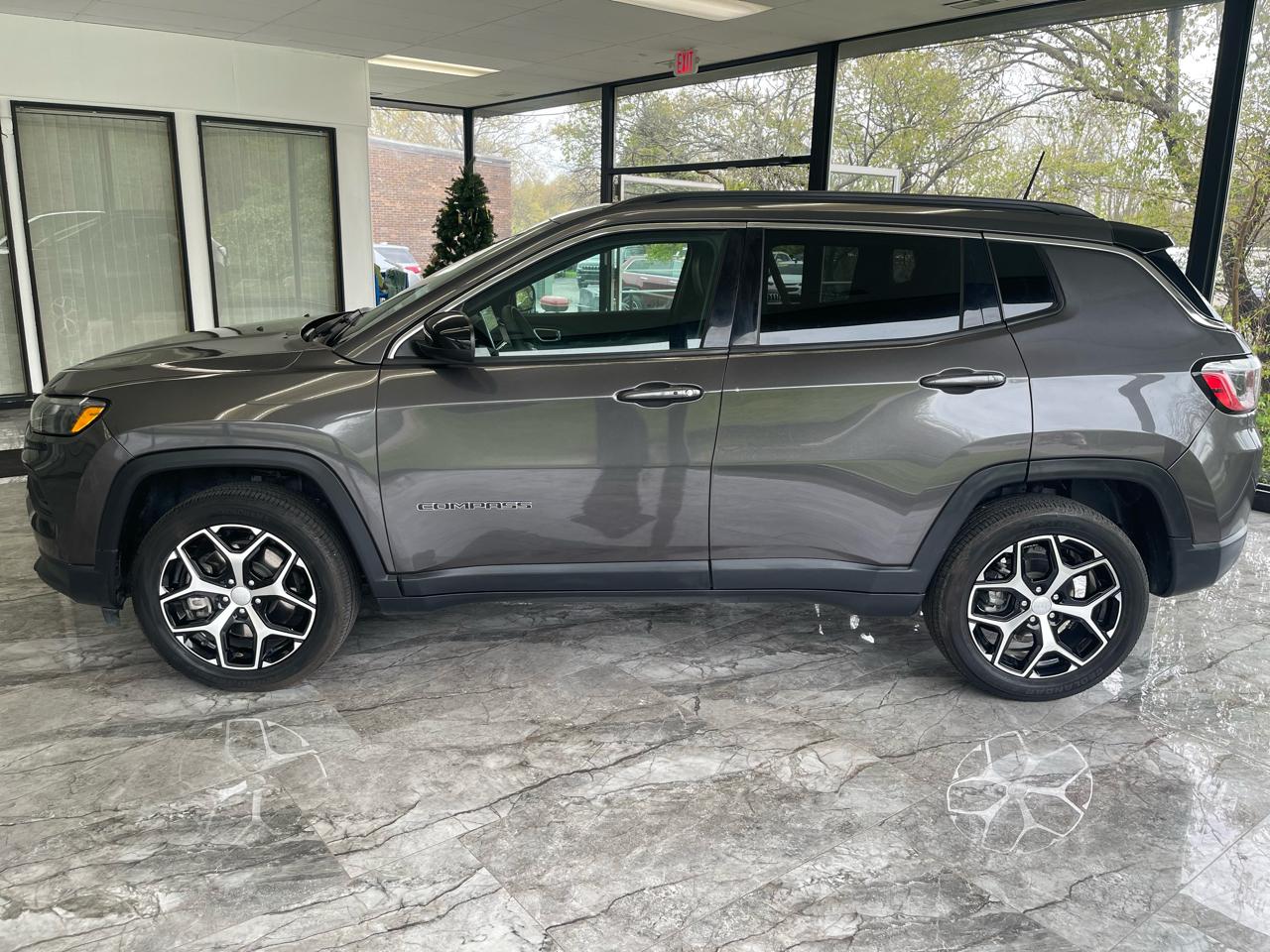 Jeep Compass Latitude 2024
