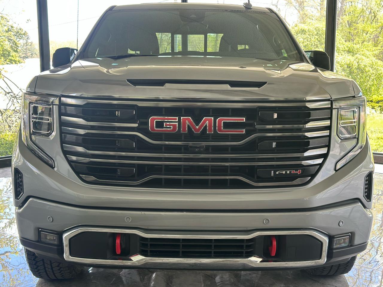 GMC Sierra 1500 AT4 Crew Cab 4WD 2025
