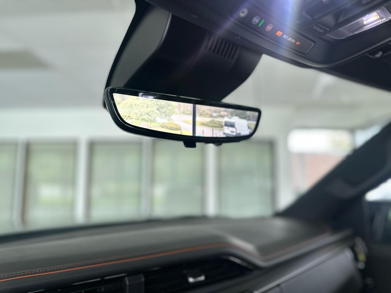 GMC Sierra 1500 AT4 Crew Cab 4WD 2025