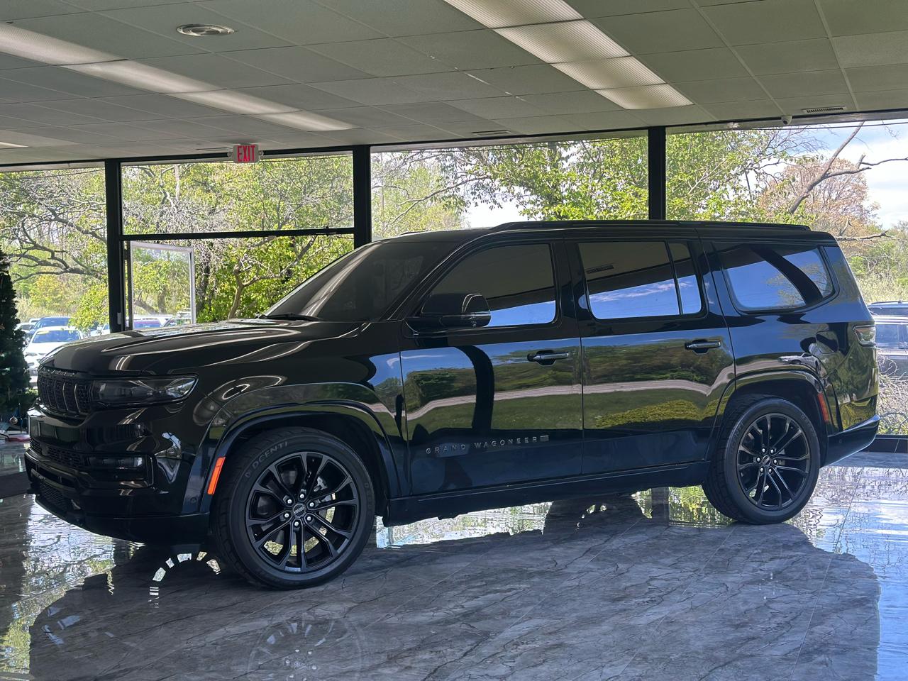 Jeep Grand Wagoneer Series II 4WD 2022