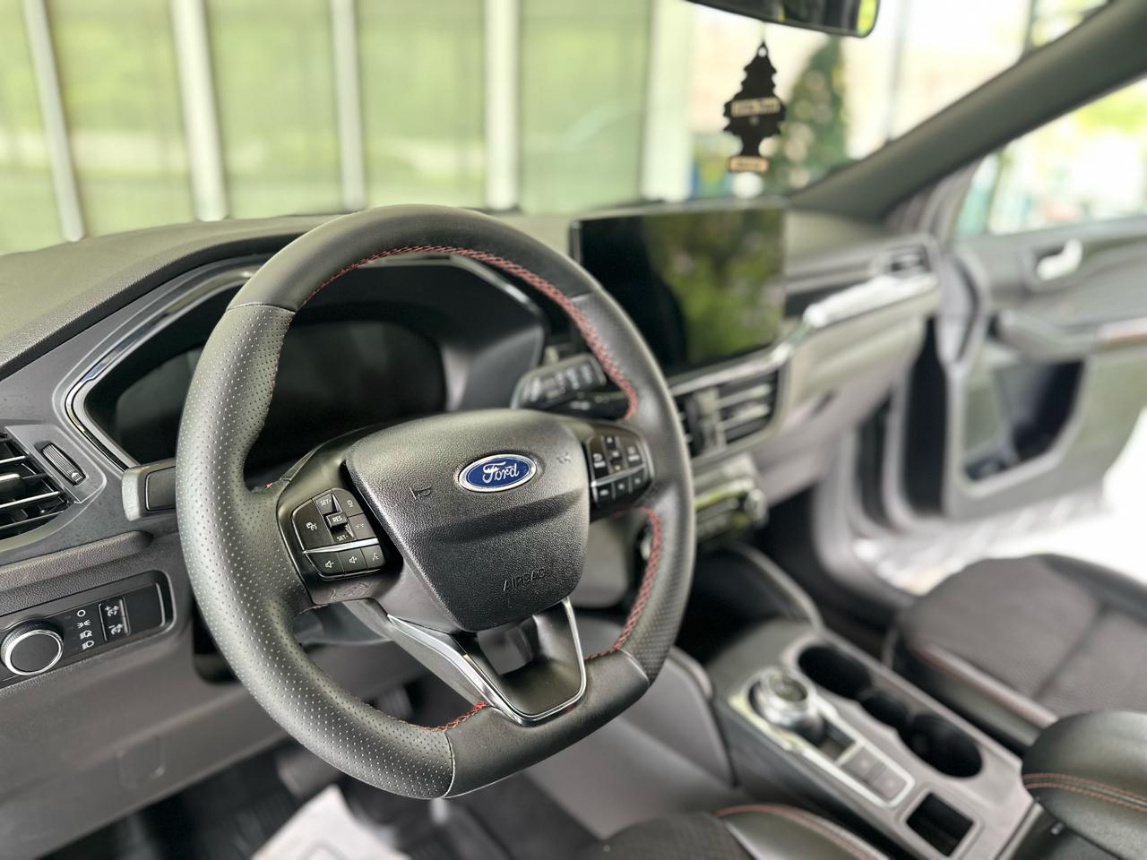 Ford Escape ST-Line AWD 2025
