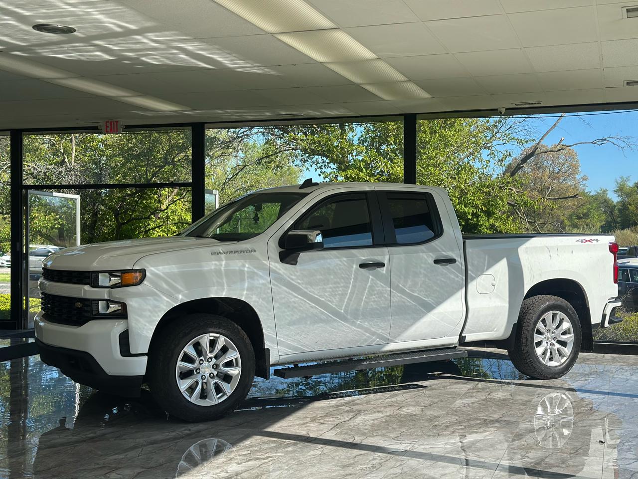 Chevrolet Silverado 1500 Limited Custom Double Cab 4WD 2022