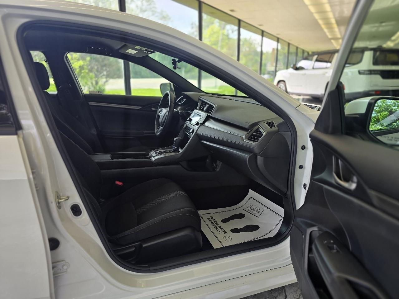 Honda Civic LX CVT 2020