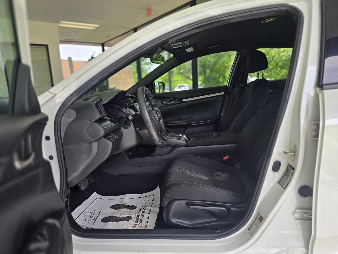 Honda Civic LX CVT 2020