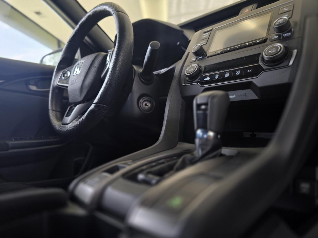 Honda Civic LX CVT 2020