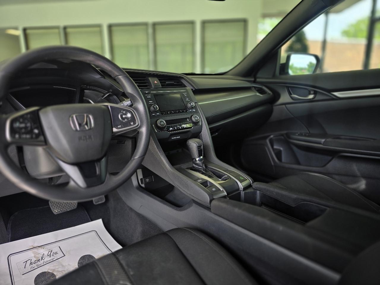 Honda Civic LX CVT 2020