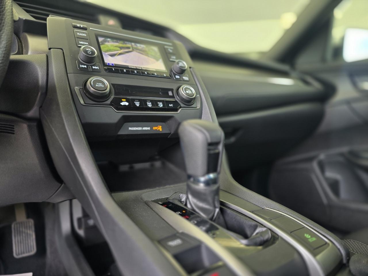 Honda Civic LX CVT 2020