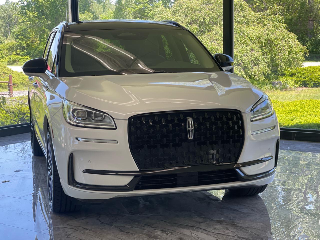 Lincoln Corsair Reserve AWD 2023