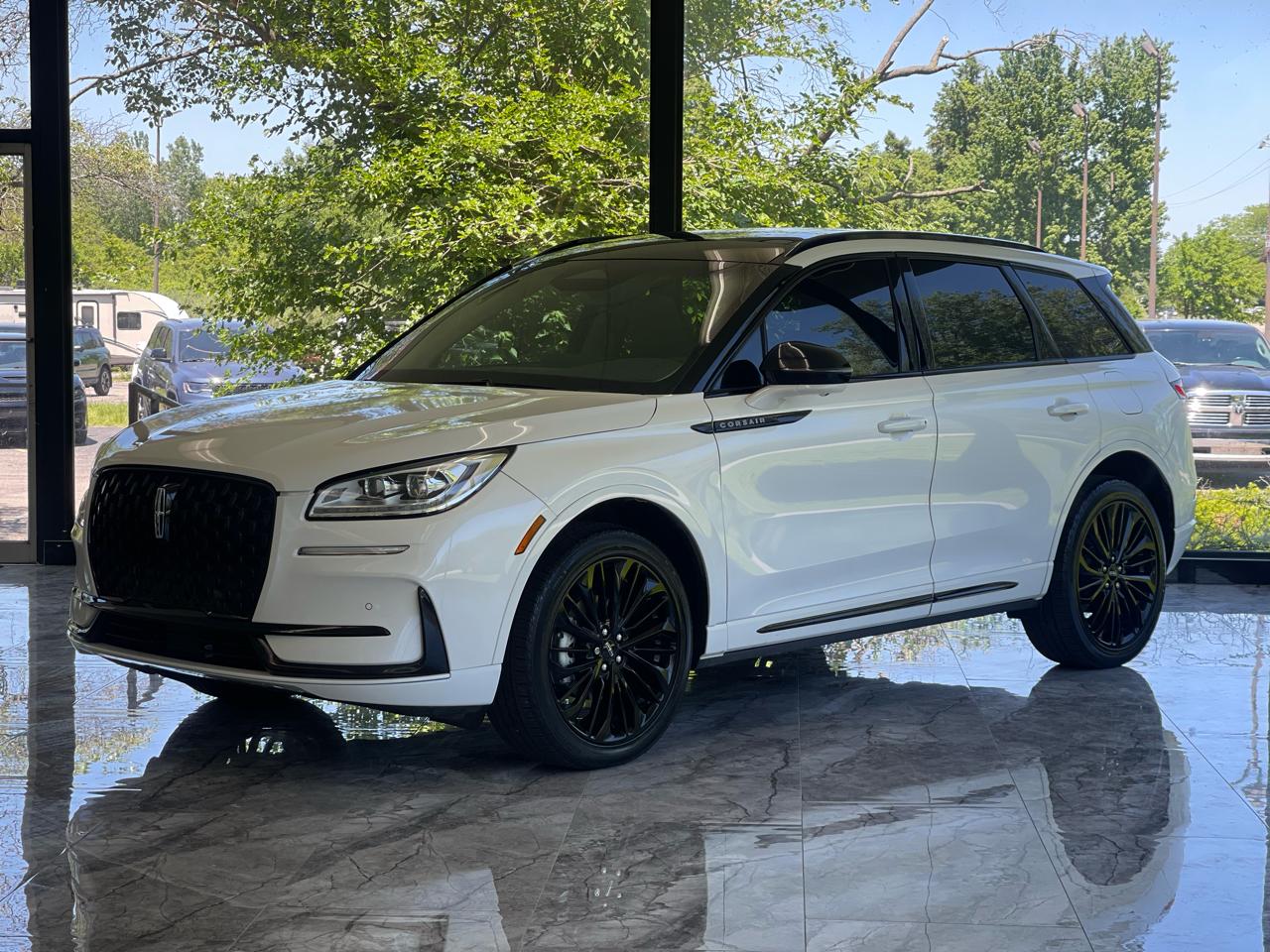 Lincoln Corsair Reserve AWD 2023