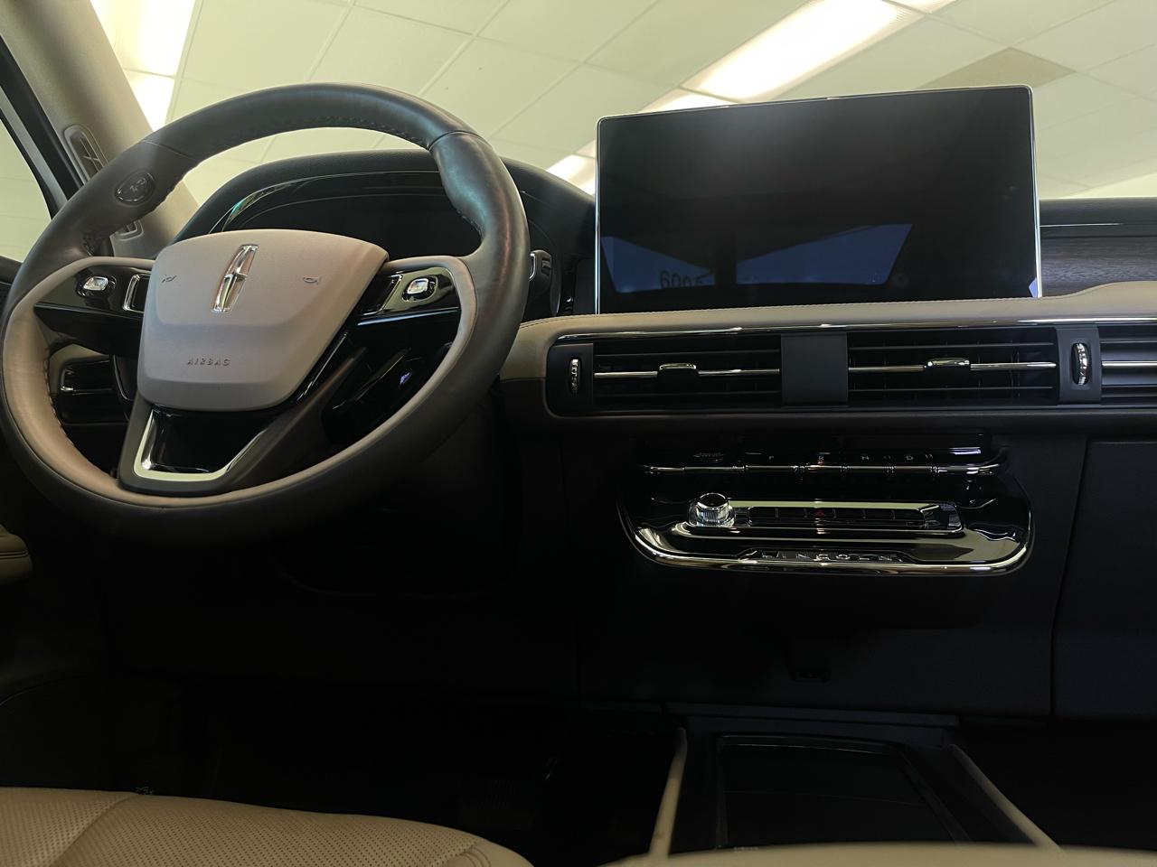 Lincoln Corsair Reserve AWD 2023