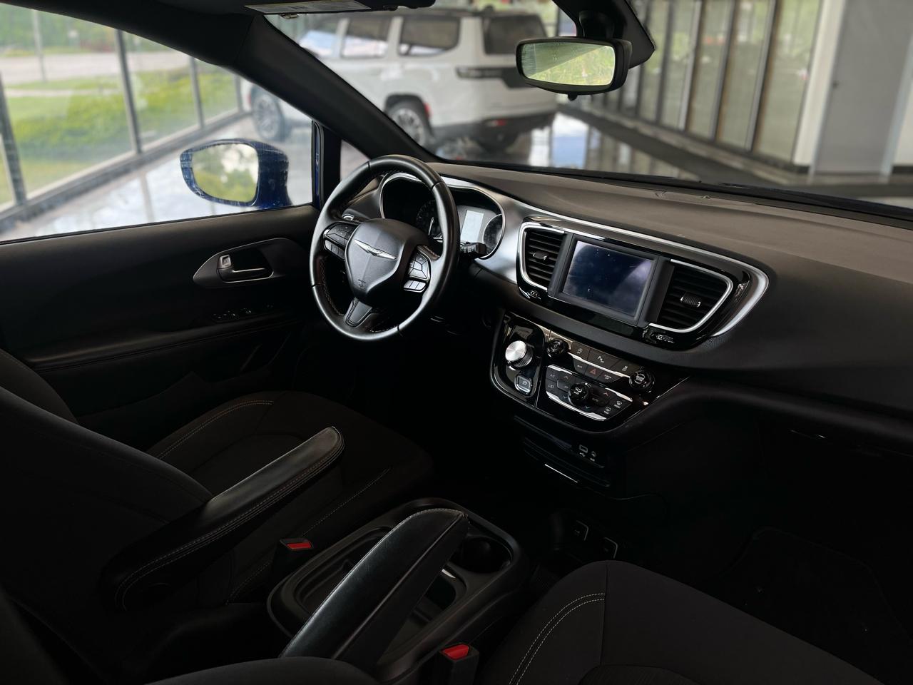Chrysler Pacifica Touring Plus 2018