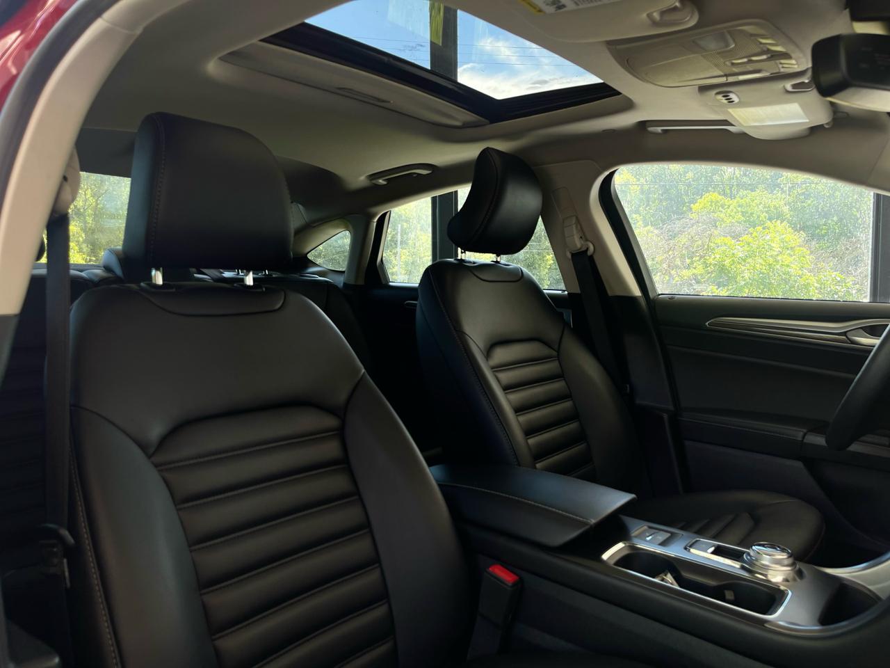 Ford Fusion Hybrid SEL 2019