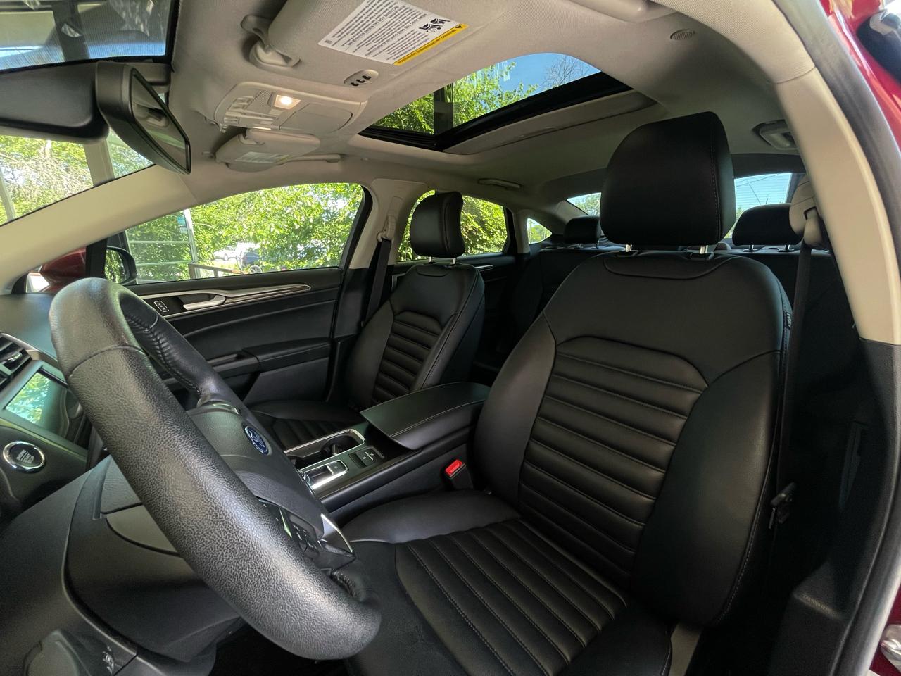 Ford Fusion Hybrid SEL 2019