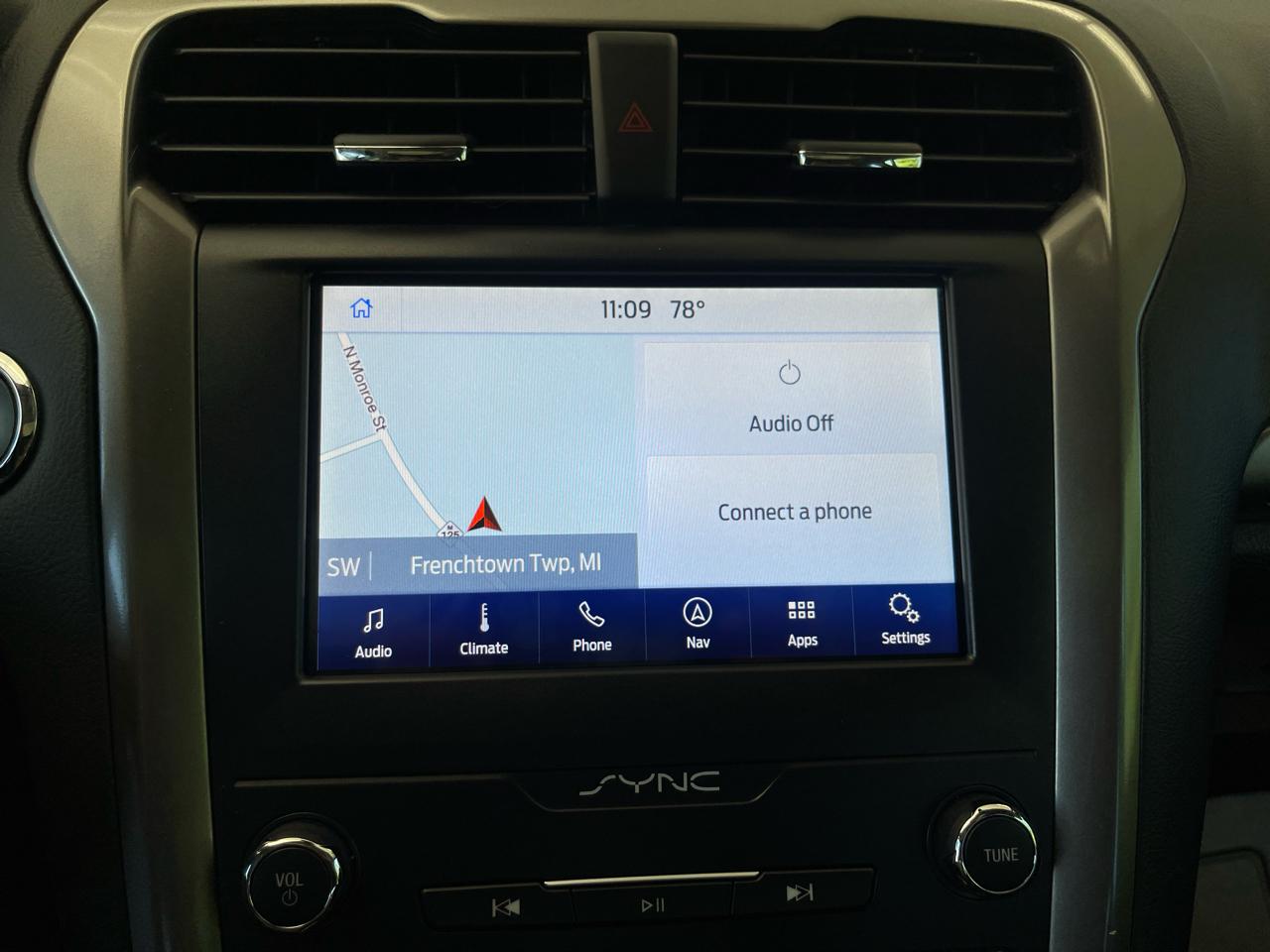 Ford Fusion Hybrid SEL 2019