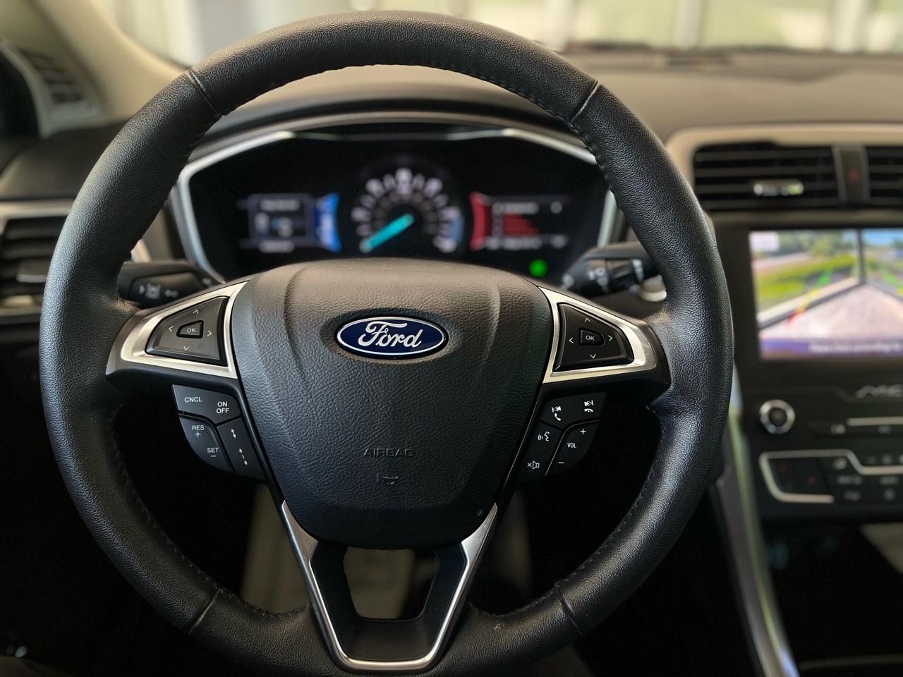 Ford Fusion Hybrid SEL 2019