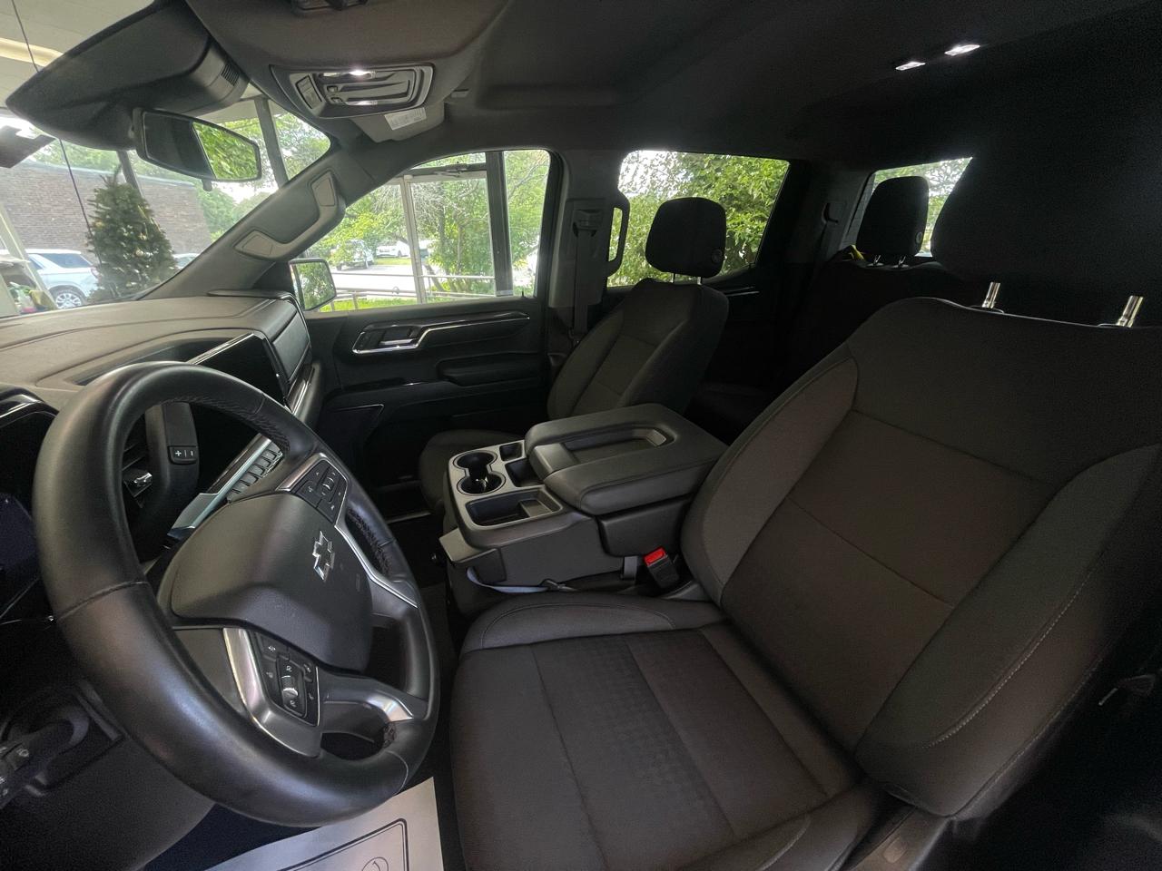 Chevrolet Silverado 1500 RST Crew Cab 4WD 2023