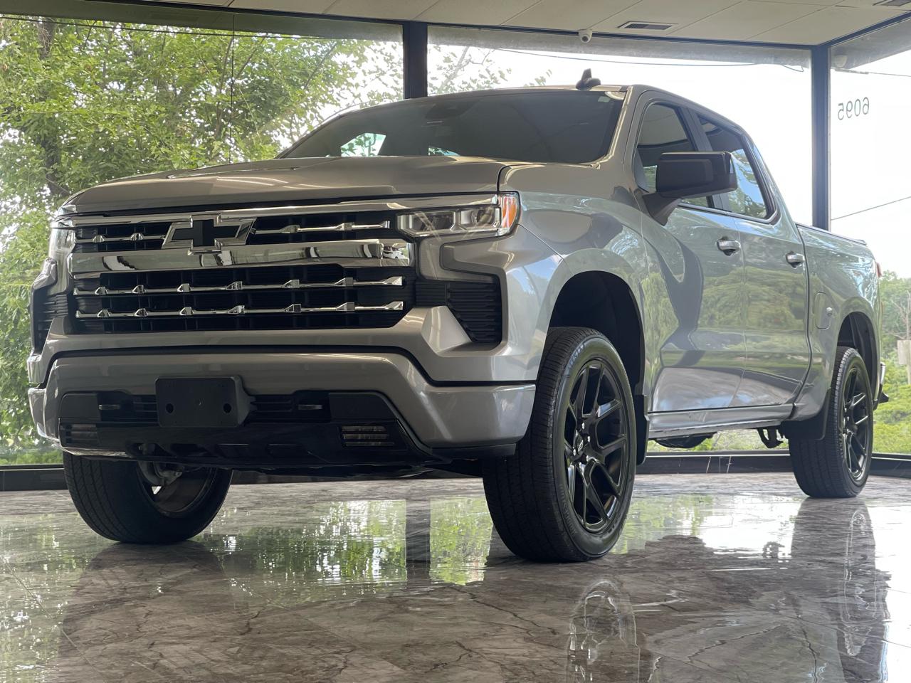 Chevrolet Silverado 1500 RST Crew Cab 4WD 2023