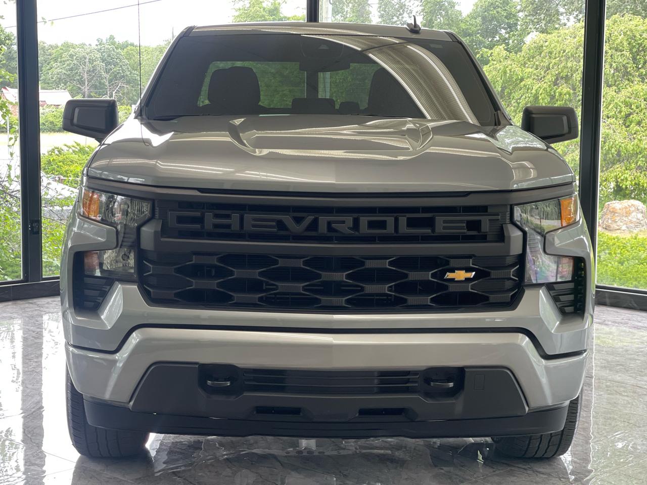 Chevrolet Silverado 1500 Custom Double Cab 4WD 2024