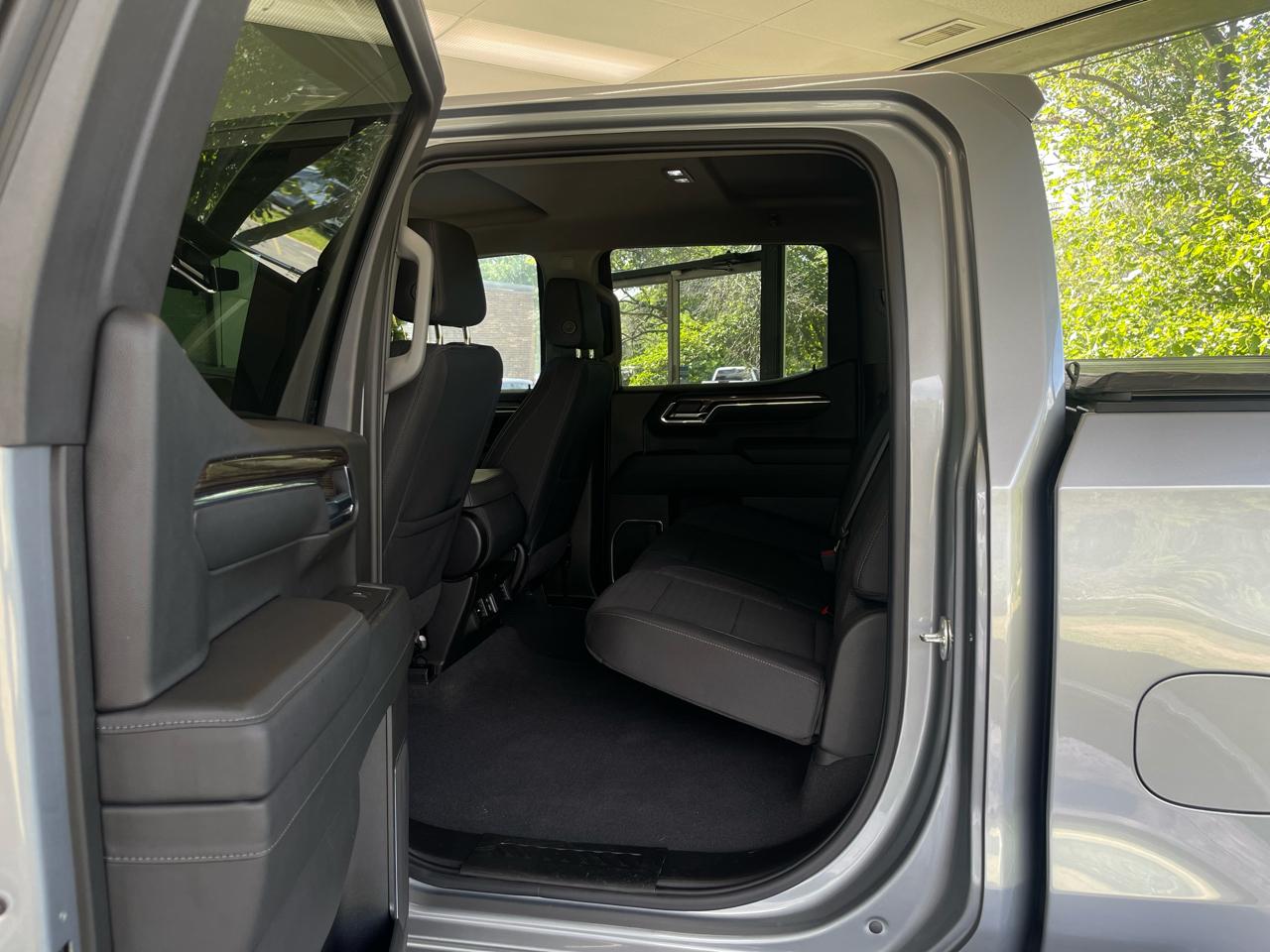 Chevrolet Silverado 1500 RST Crew Cab 4WD 2023