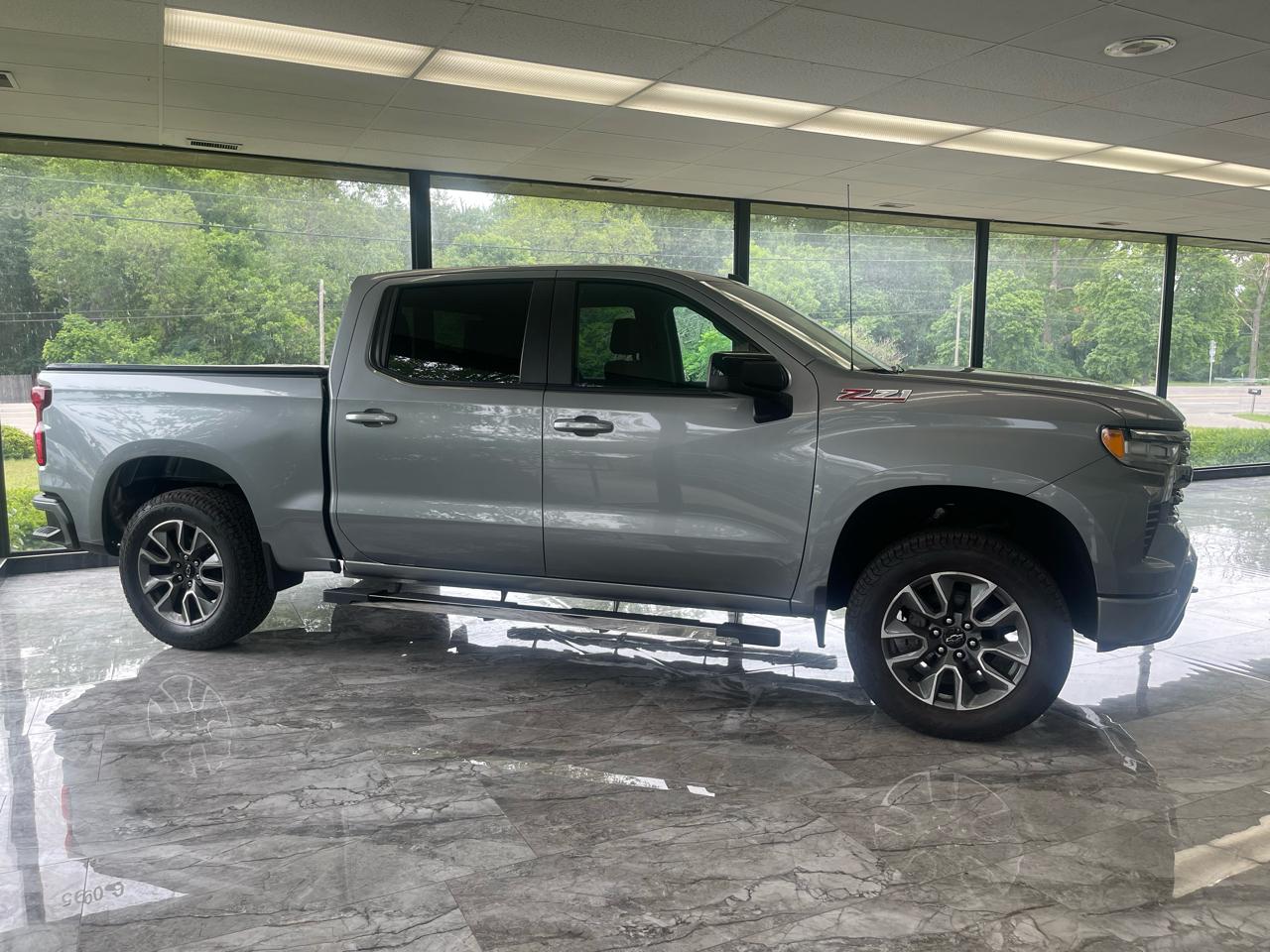 Chevrolet Silverado 1500 RST Crew Cab 4WD 2023