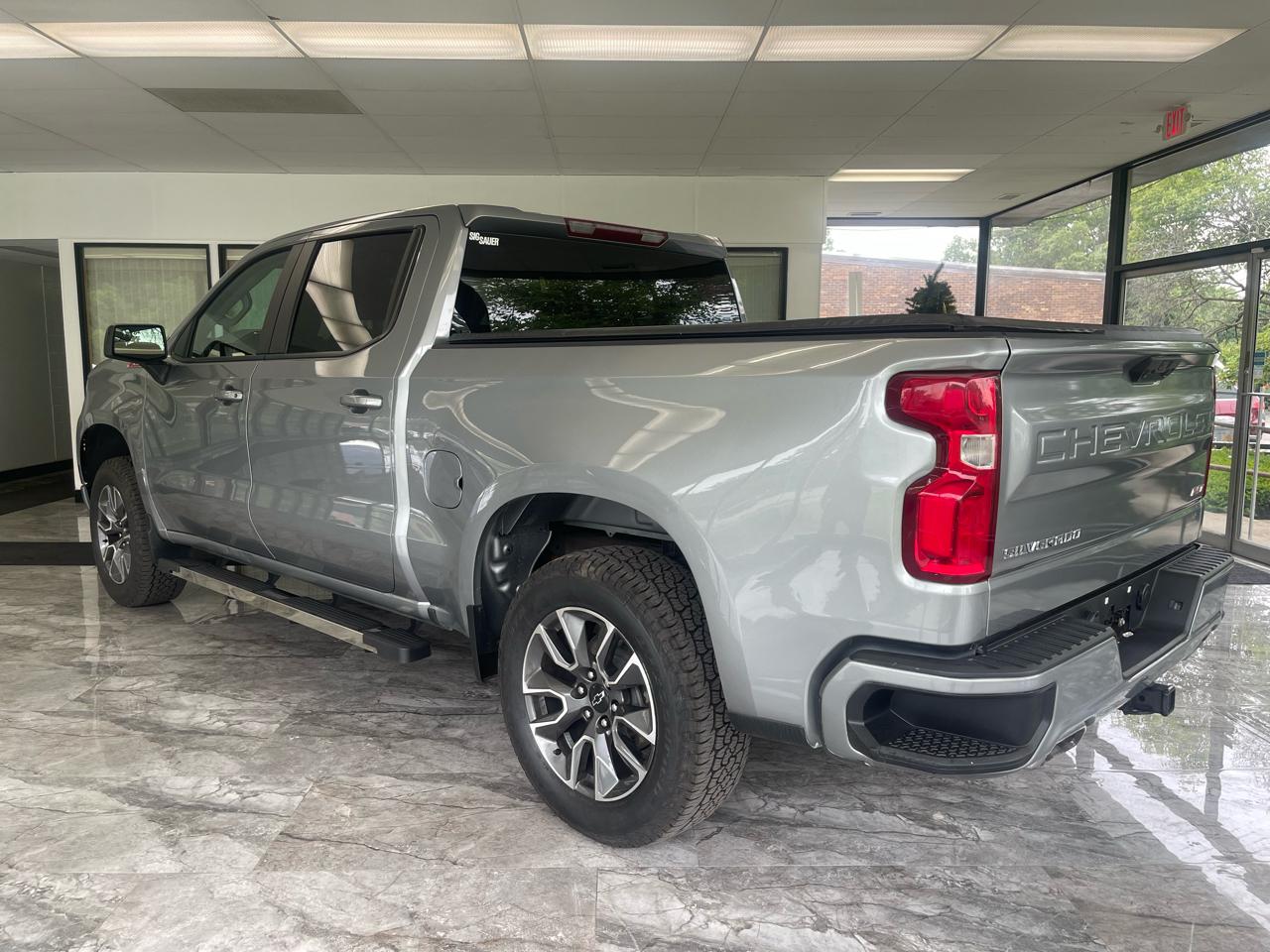 Chevrolet Silverado 1500 RST Crew Cab 4WD 2023