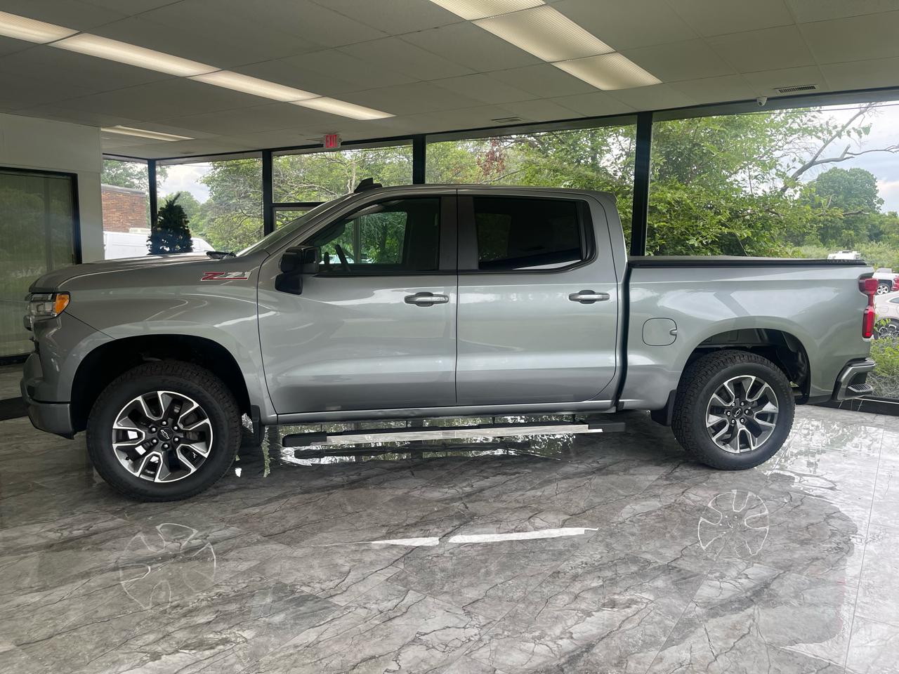 Chevrolet Silverado 1500 RST Crew Cab 4WD 2023