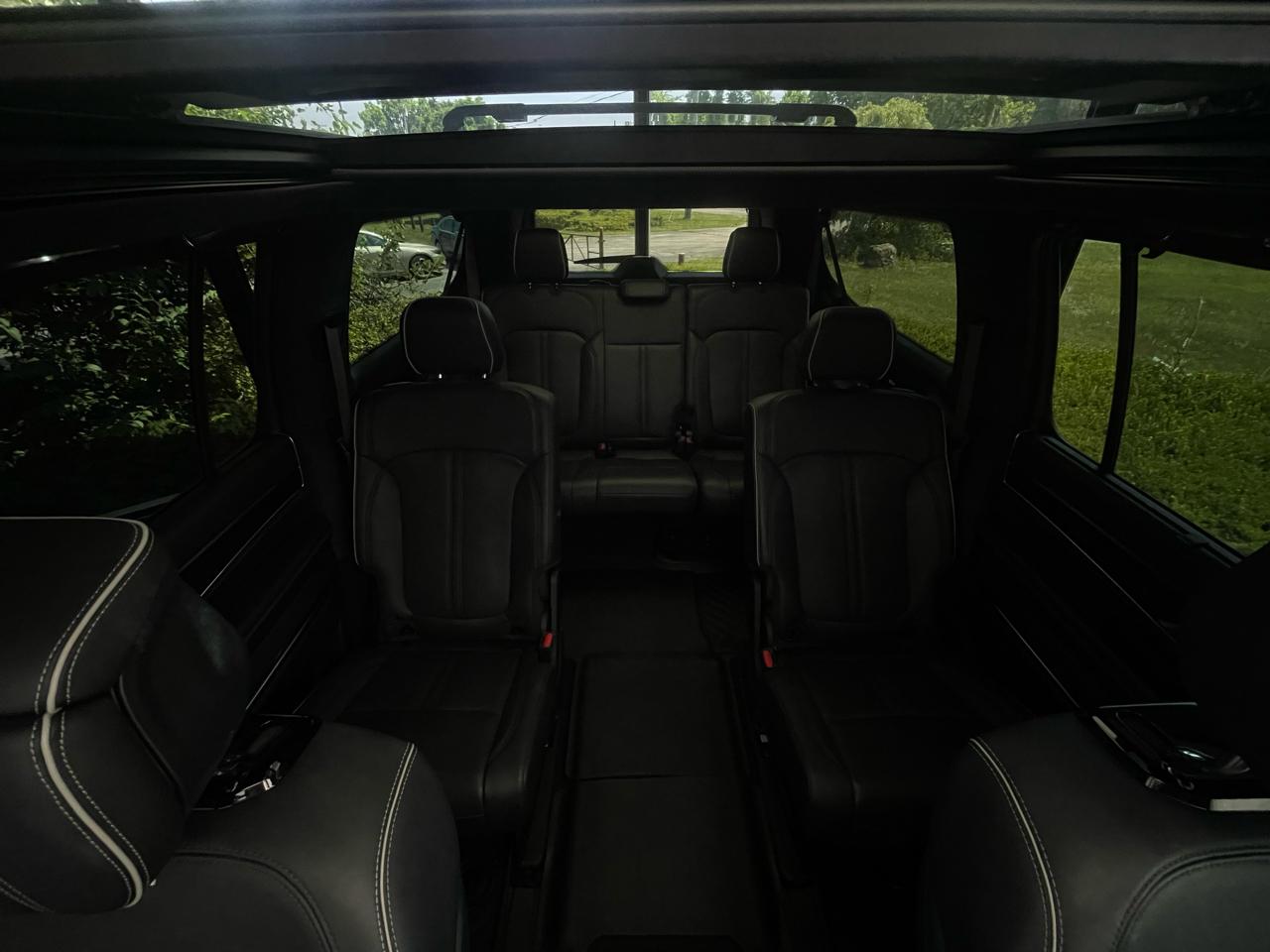 Jeep Grand Wagoneer Series II 4WD 2024