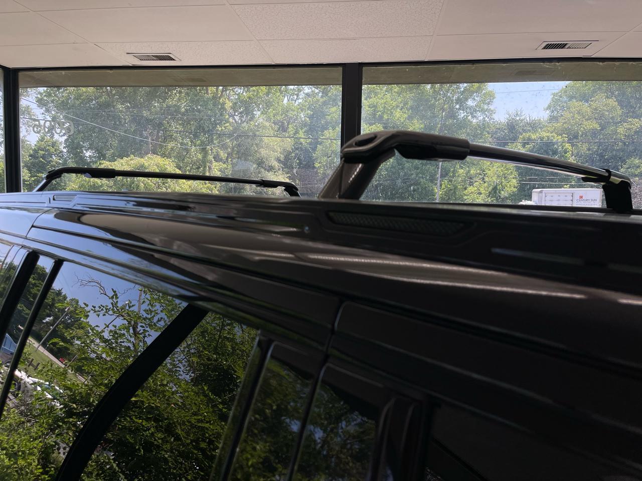 Jeep Grand Wagoneer Series II 4WD 2024