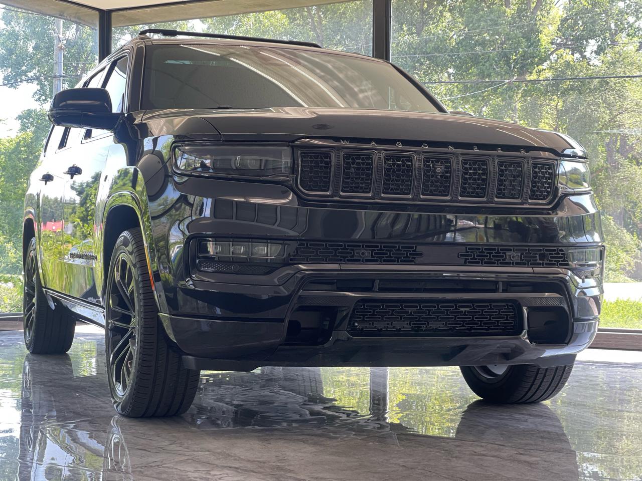 Jeep Grand Wagoneer Series II 4WD 2024