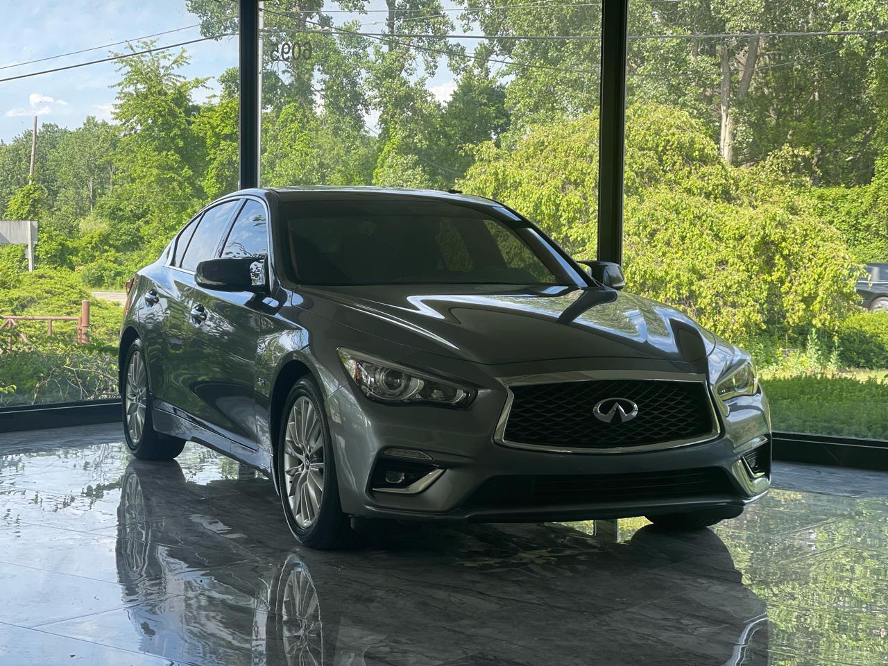 Infiniti Q50 3.0t LUXE AWD 2019